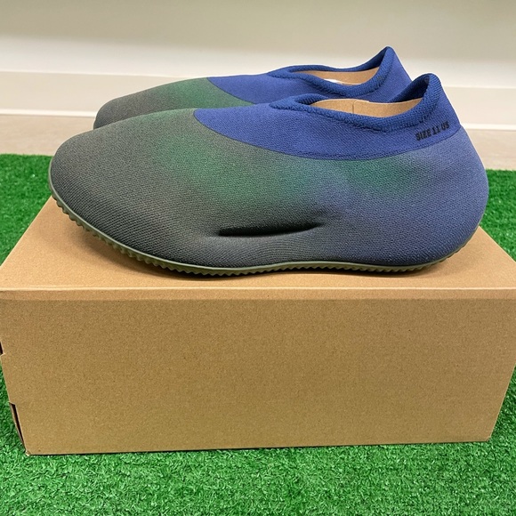 faded azure knit rnr